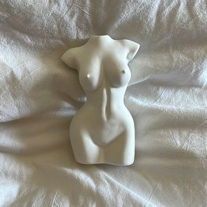 Ceramic ladies body vase